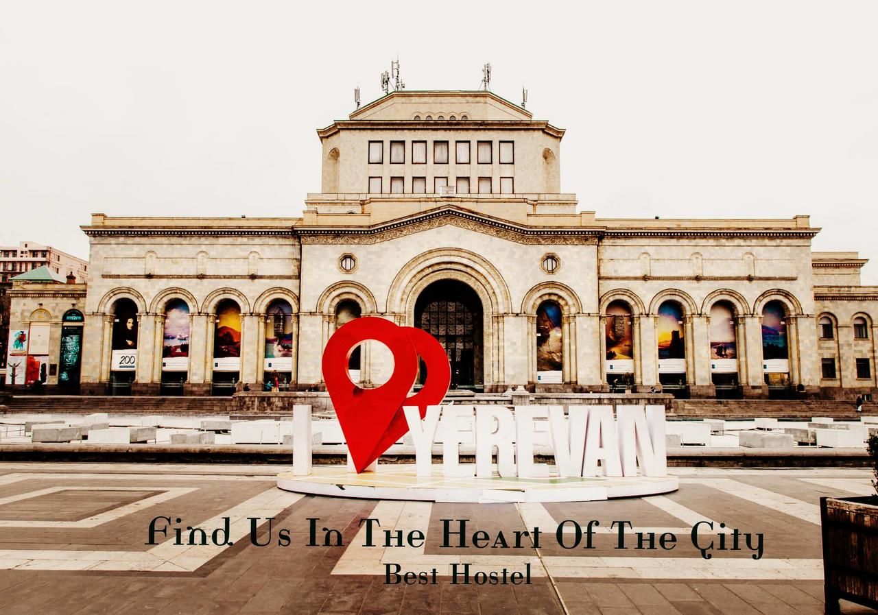 Хостелы Best Hostel Republic Square Ереван-14