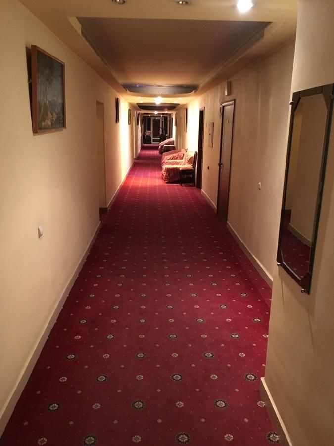 Хостелы Best Hostel Republic Square Ереван-18