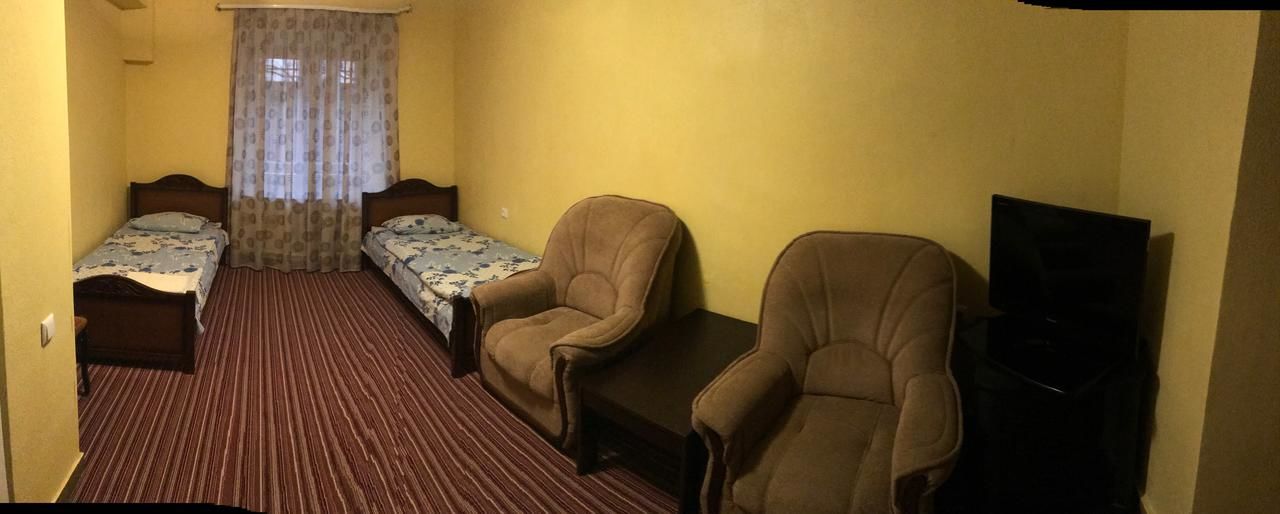Хостелы Best Hostel Republic Square Ереван-24