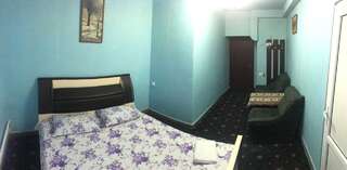 Хостелы Best Hostel Republic Square Ереван Двухместный номер с 1 кроватью-13