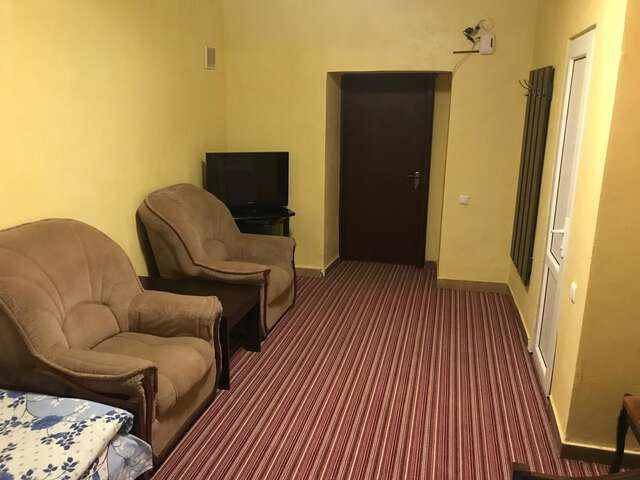 Хостелы Best Hostel Republic Square Ереван-21