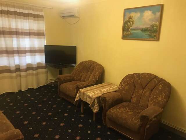 Хостелы Best Hostel Republic Square Ереван-29
